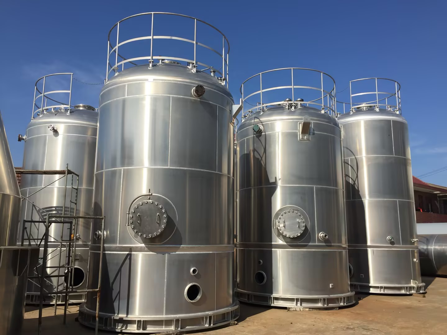 Aluminum PE Granular Storage Tank