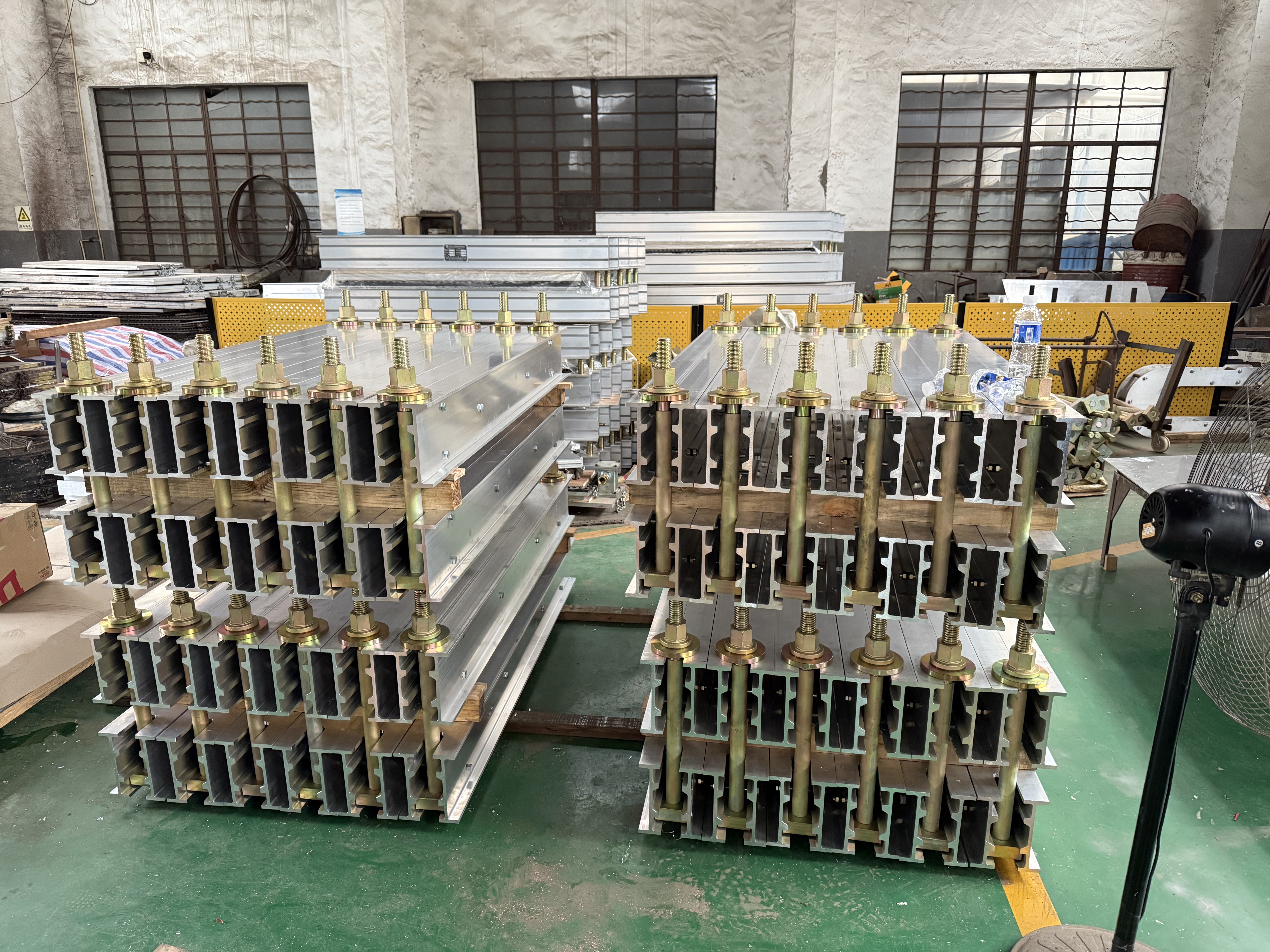 Vulcanizer Main Beam